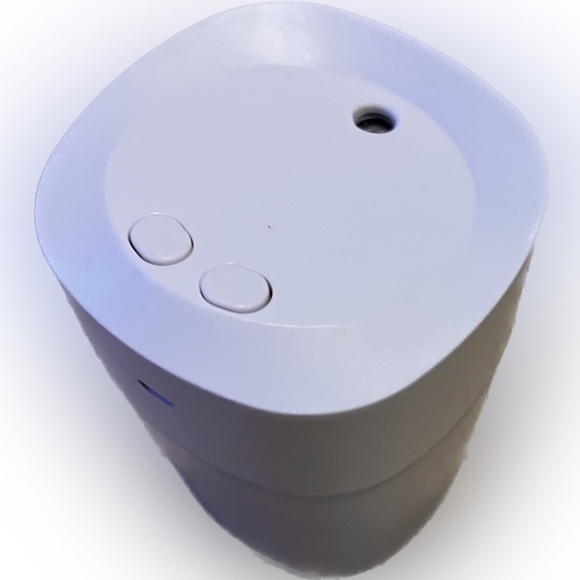 Mini diffuser Portable Mini Automotive Aroma Diffuser, - Picture 3 of 3